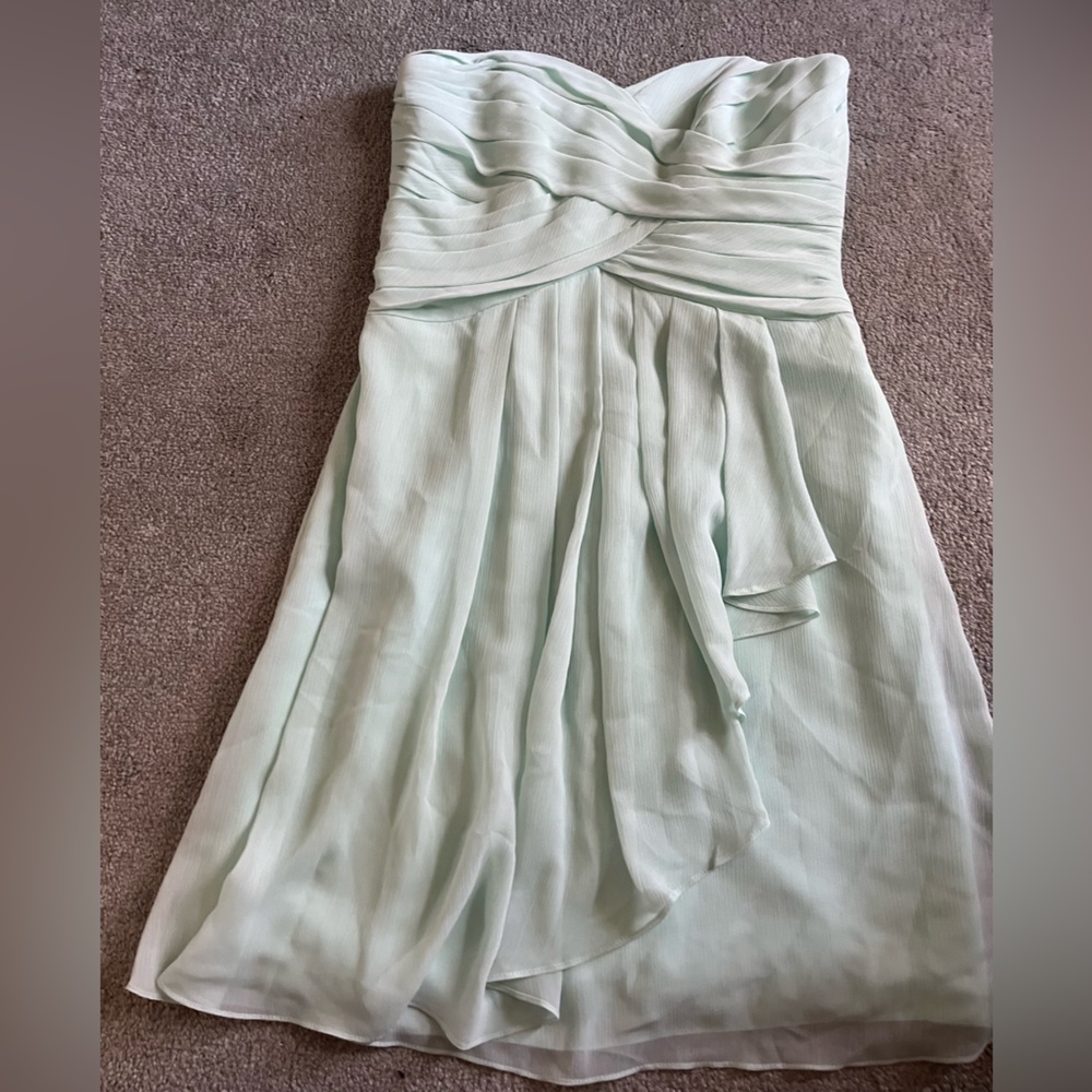 Green (Begonia) Semi-Formal Dress✨